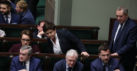 Kaczyński wycofał się z obietnicy dla Szydło. Na stole nazwisko innego kandydata