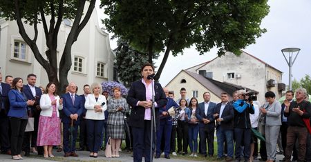 Węgrów. Kpiny z Beaty Szydło. Wszystko przez jedno zdjęcie