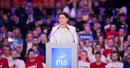 Wybory parlamentarne 2019. Beata Szydło żartuje o broszce. "Znalazła się"