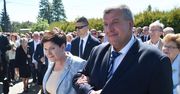Za rządów Beaty Szydło szkoła dostała dotacje. Jednym z nauczycieli mąż byłej premier