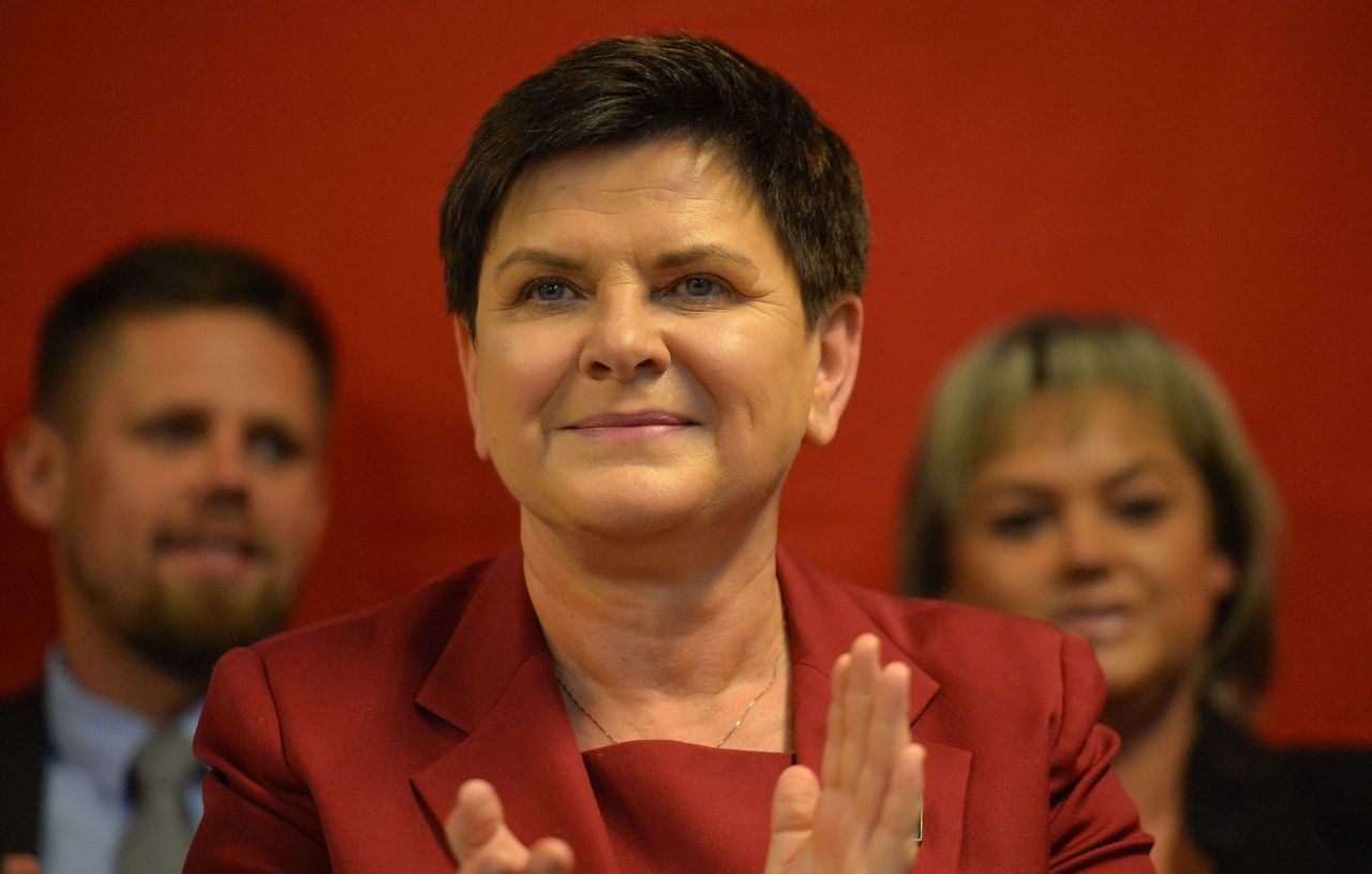 Beata Szydło "coś robi", ale dalej nie wiemy "co". To na pewno rzeczy wielkie, tyle że tajne