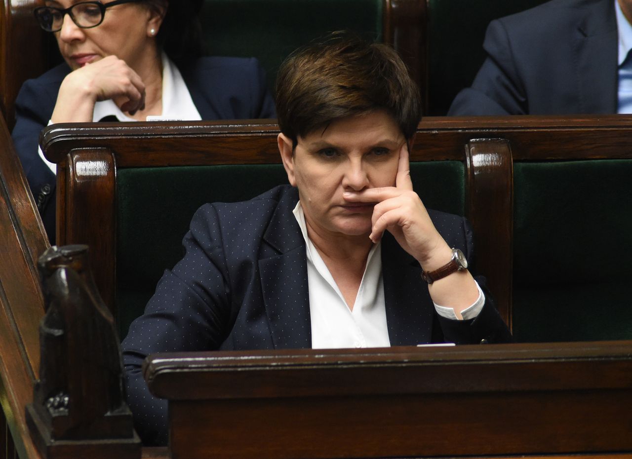 Służbowe karty w rządzie Szydło. Tyle wydali ministrowie