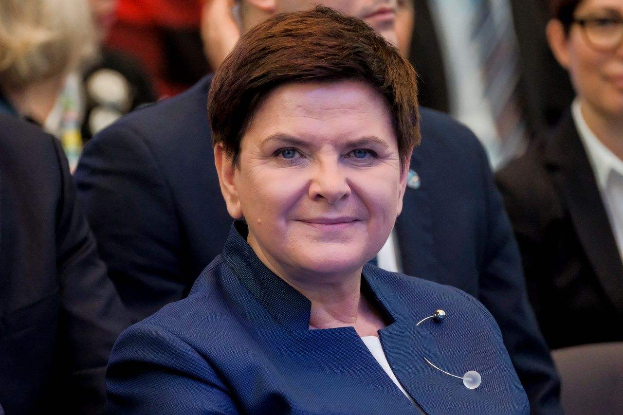 Beata Szydło wybrała Brukselę. Premier nie pojawiła się na konferencji u o. Rydzyka