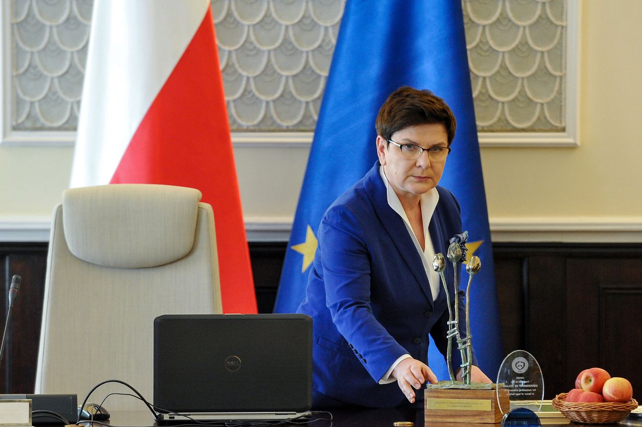 Beata Szydło: jestem zadowolona z pracy Antoniego Macierewicza