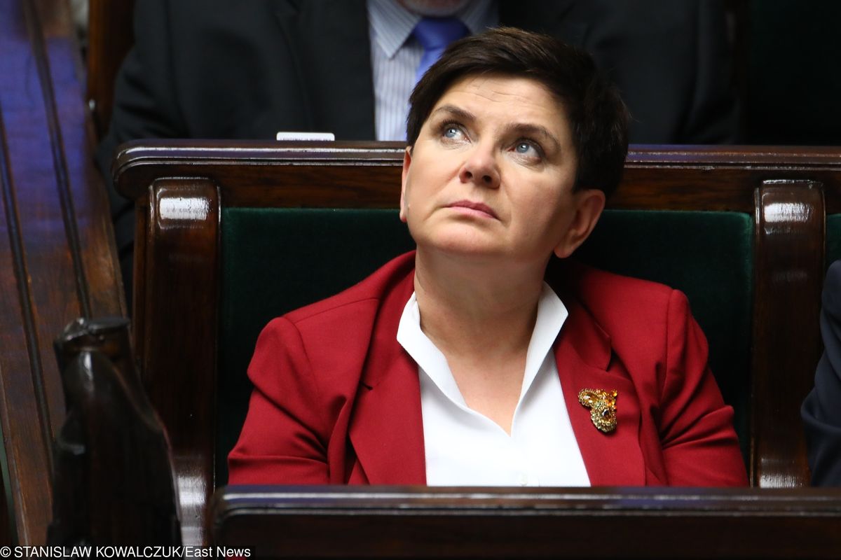 Rekonstrukcja rządu. Beata Szydło milczy jak zaklęta