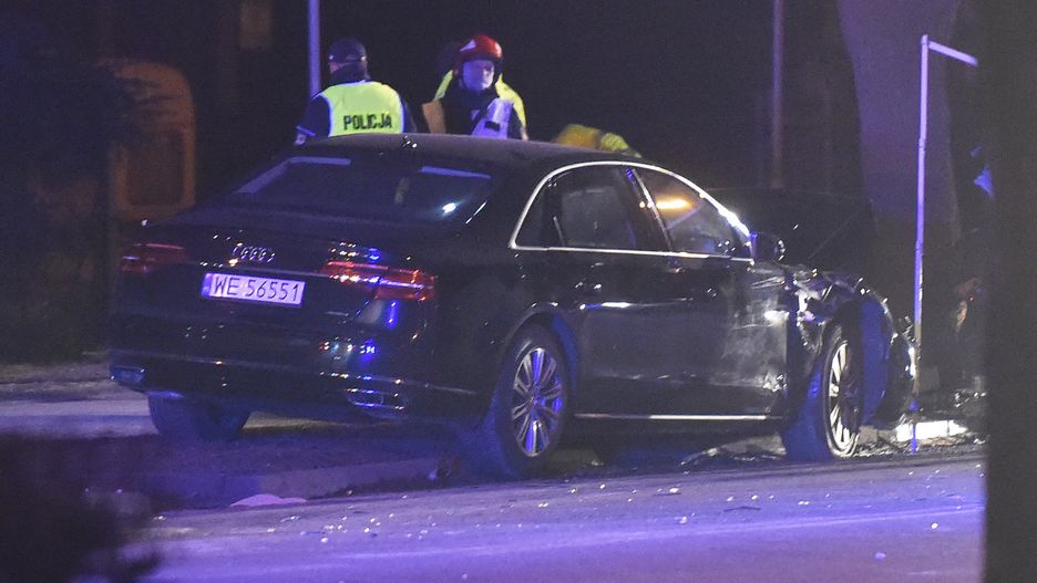 Rozbite Audi przez prawie dwa lata przebywa na policyjnym parkingu
