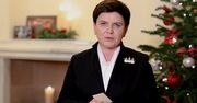 Premier Szydło składa Polakom życzenia. Broszka zwraca uwagę