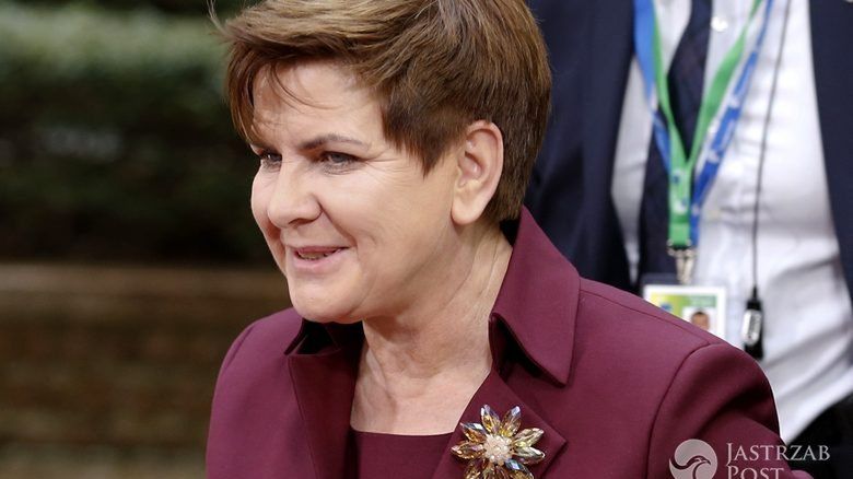 Broszki Beaty Szydło (fot. ONS)