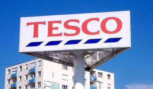 Tesco Wrocław: alarm bombowy w supermarkecie Tesco. Ewakuowano