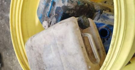 Pracownik poparzył się chemią podczas zbiórki odpadów w Nowym Targu