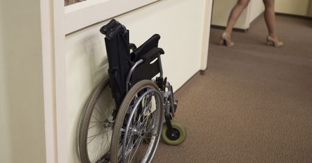Pracuje w Domu Pomocy Społecznej, zarabia 3100 brutto. Nie zamierza strajkować