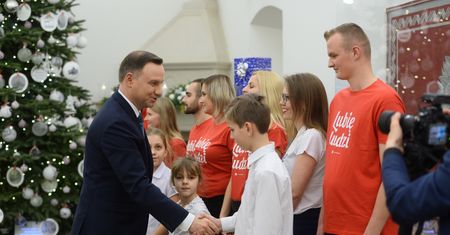 Afera w Szlachetnej Paczce. Konsternacja wśród znanych osób popierających akcję