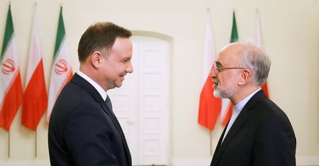 Szczyt dot. Iranu w Polsce: Możemy odegrać pozytywną rolę albo wplątać się konflikt
