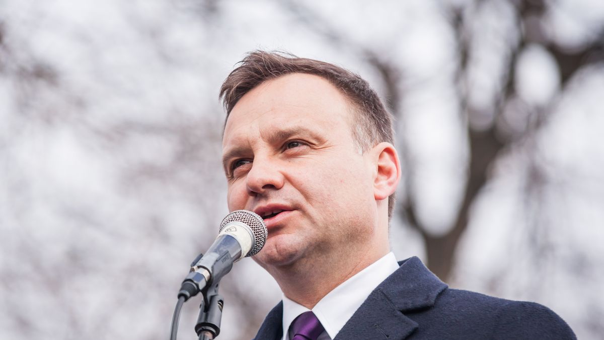 Andrzej Duda podczas kampanii wyborczej obiecał raz na zawsze rozwiązać problemy frankowiczów.   
