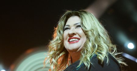 Beata Kozidrak wyjechała na urlop. Pozuje w basenie