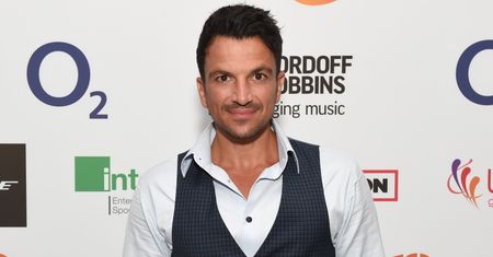 Żona Petera Andre walczy z koronawirusem w szpitalu. Mąż nie boi się, że się od niej może zarazić