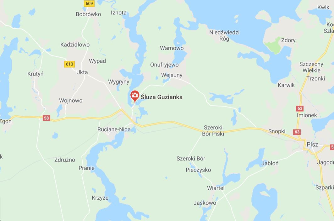 Lokalizacja Guzianki oraz przebiegającej przez nią zamkniętej od 1 lutego drogi 