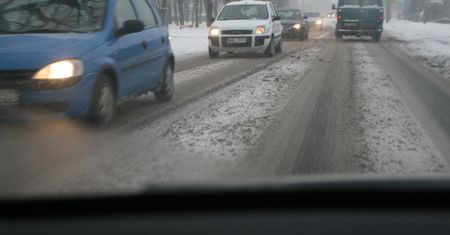 Nadchodzi załamanie pogody. IMGW wydaje ostrzeżenia: Będzie niebezpiecznie
