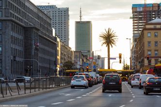 UOKiK ostrzega. Uwaga na firmy oferujące zysk na wynajmie samochodów