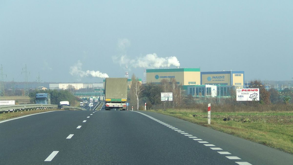 Drogi krajowe stanowią zaledwie 4,2 proc. sieci dróg, ale ich znaczenie jest nie do przecenienia