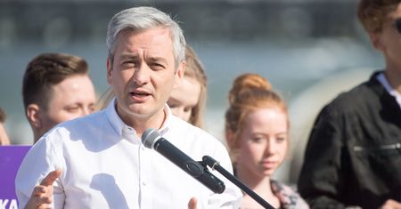 Wiosna Biedronia prezentuje program. Jest propozycja dla nauczycieli