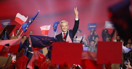 Makowski: ”Socjalista, liberał, populista. Biedroń na konwencji Wiosny wszystko wszystkim obiecał” [OPINIA]