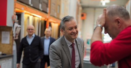 Biedroń zakłada partię. Doradza mu Jakub Bierzyński, człowiek odpowiedzialny za sukces Nowoczesnej