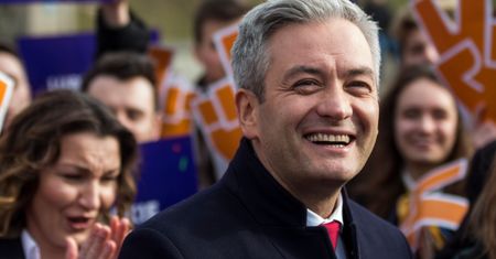Intrygujący wpis Roberta Biedronia. Wystartuje w wyborach prezydenckich?