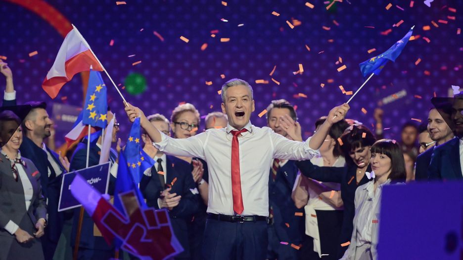 Konwencja partii Biedronia obfitowała w unijne flagi