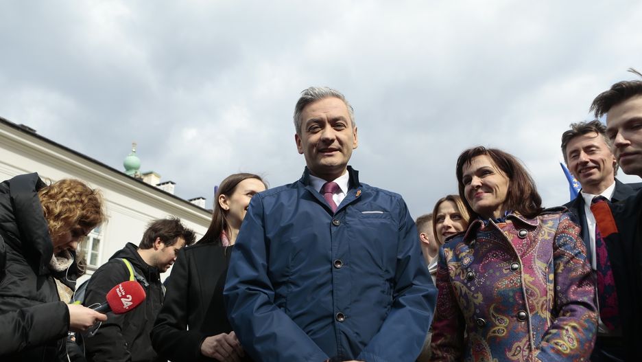 Wiosna przed Pałacem Prezydenckim