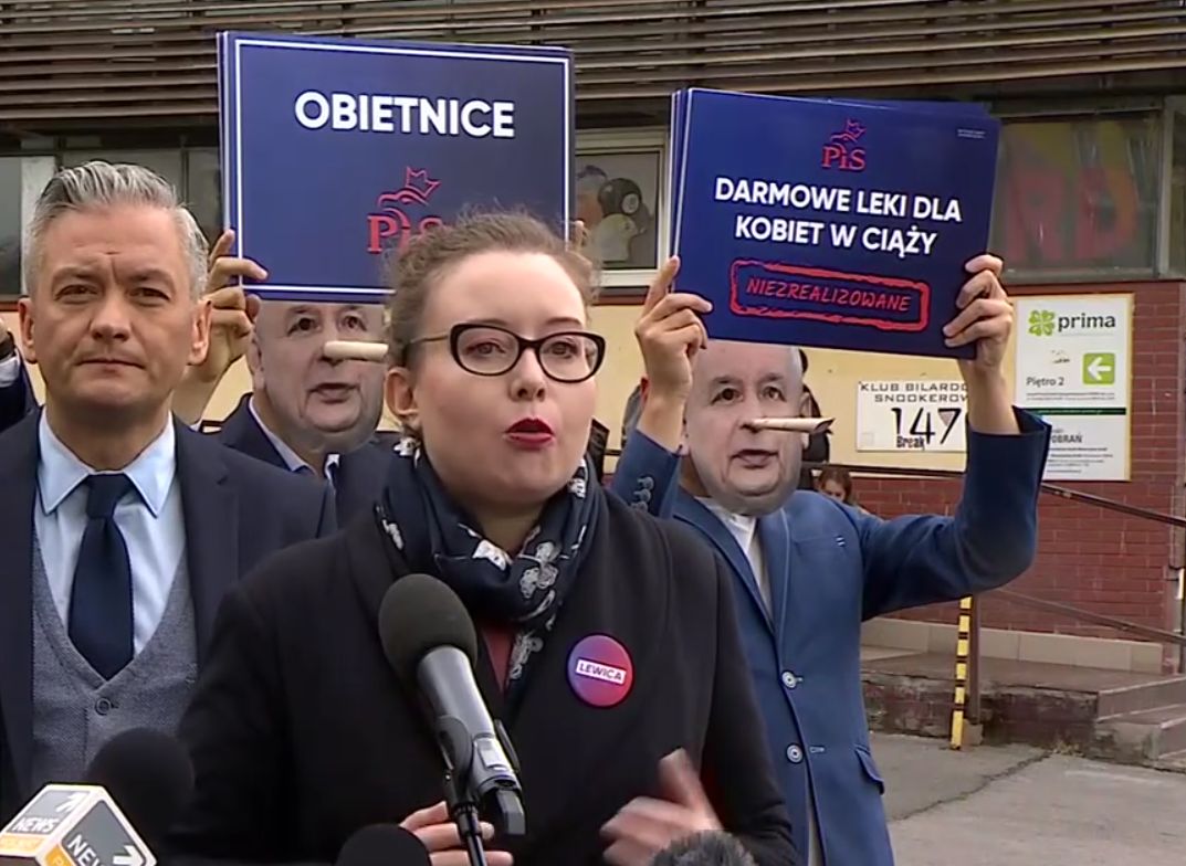 Wybory parlamentarne 2019. Lewica protestuje przed siedzibą PiS