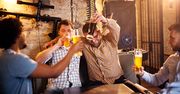 Piją alkohol, zażywają narkotyki, a potem spadają z balkonów. Hotelarze boją się kolejnego sezonu