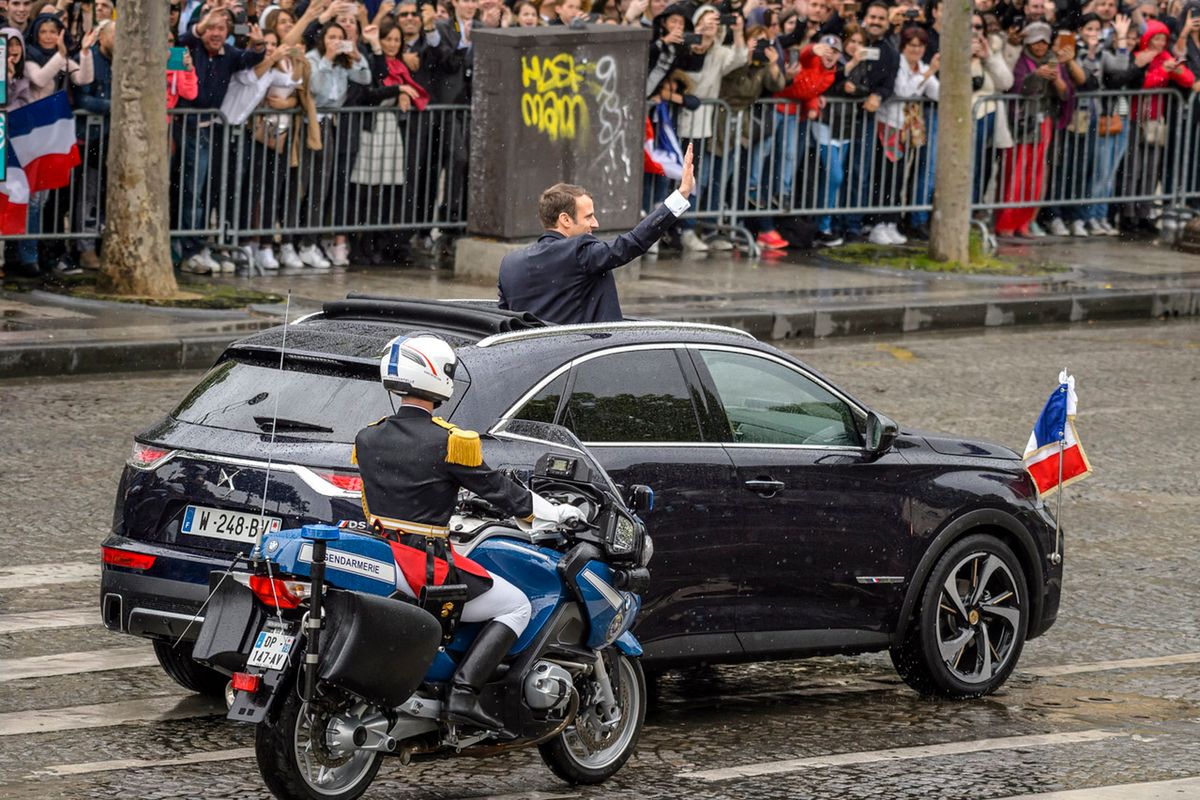 Prezydent Emmanuel Macron ma nowy samochód