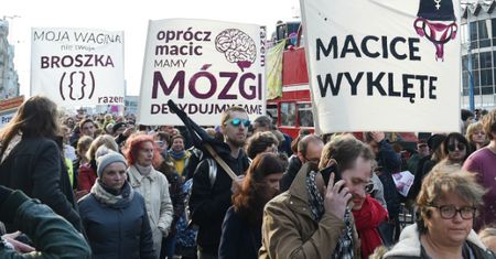 Polki chcą aborcji na życzenie? To mit. Jest dokładnie na odwrót