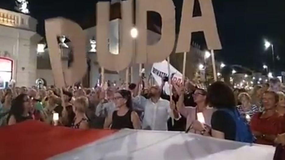 Andrzej Duda stał się głównym celem protestujących