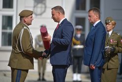 Prezydent wręczy awanse generalskie. Maciej Lasek krytykuje