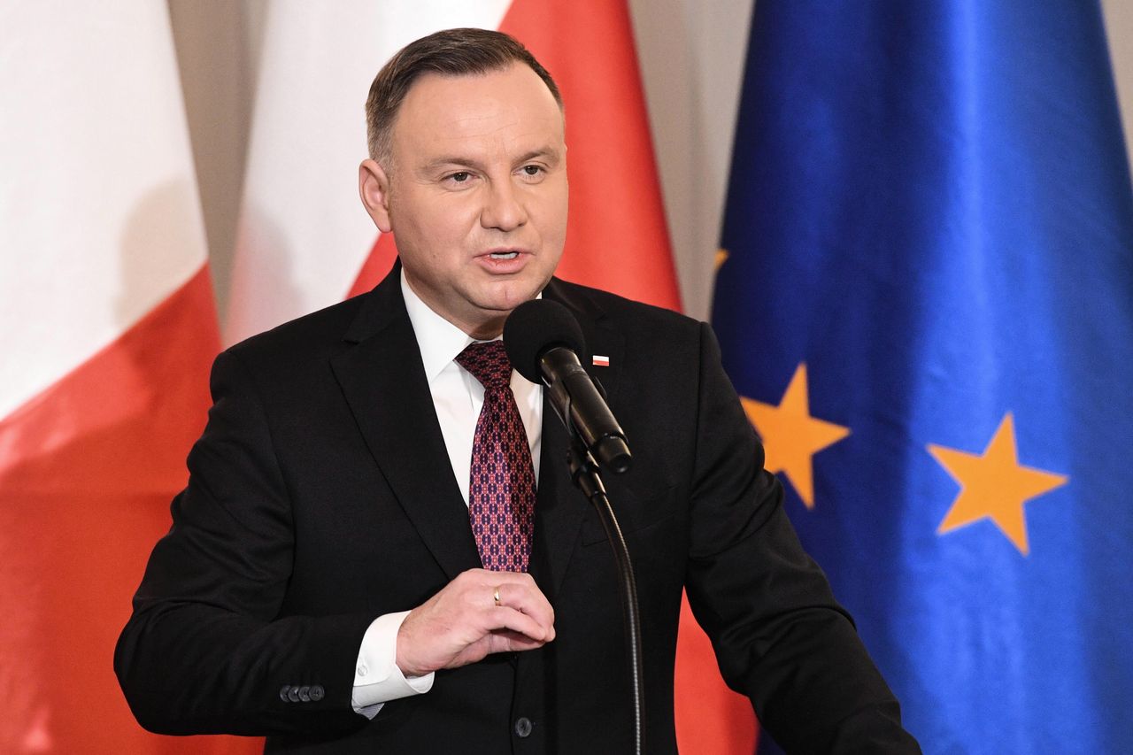 Koronawirus w Polsce? Andrzej Duda w stałym kontakcie z ministrem zdrowia