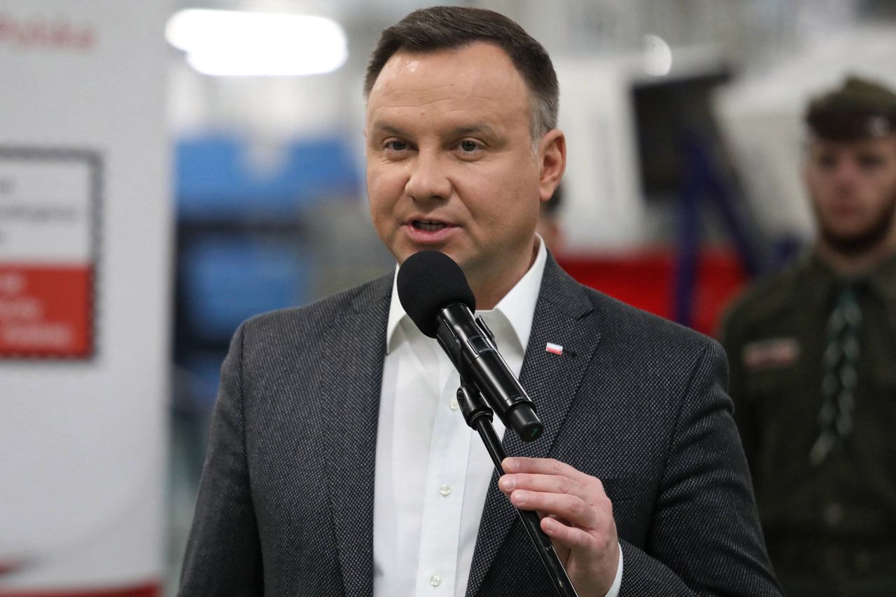 Andrzej Duda zaapelował o wywieszenie flag państwowych i odśpiewanie hymnu 11 listopada