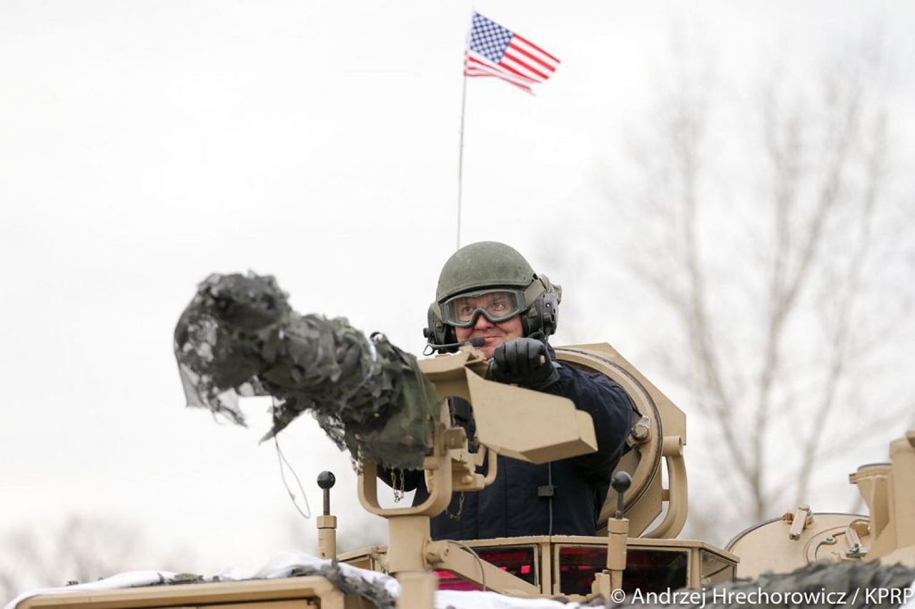 Powiedzieć Ameryce, ile jej zapłacimy za obronę, to jak wywiesić białą flagę