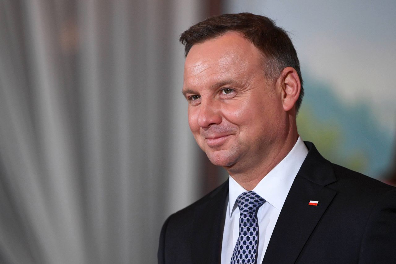 Andrzej Duda napisał list gratulacyjny do Olgi Tokarczuk. "Pani kunszt pisarski znalazł najwyższą ocenę"