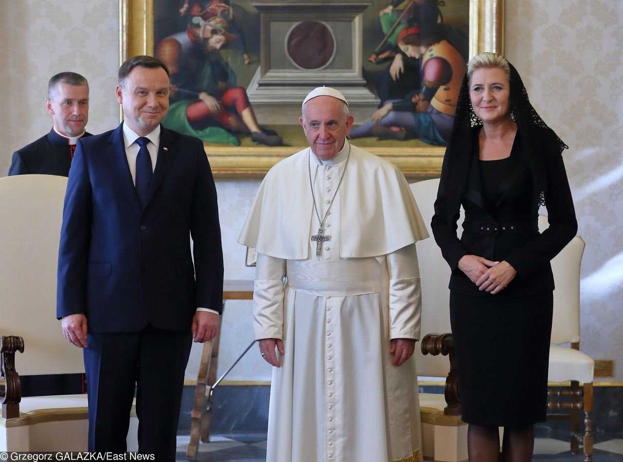Para prezydencka przywiozła dary papieżowi. "Przekazano je ubogim"