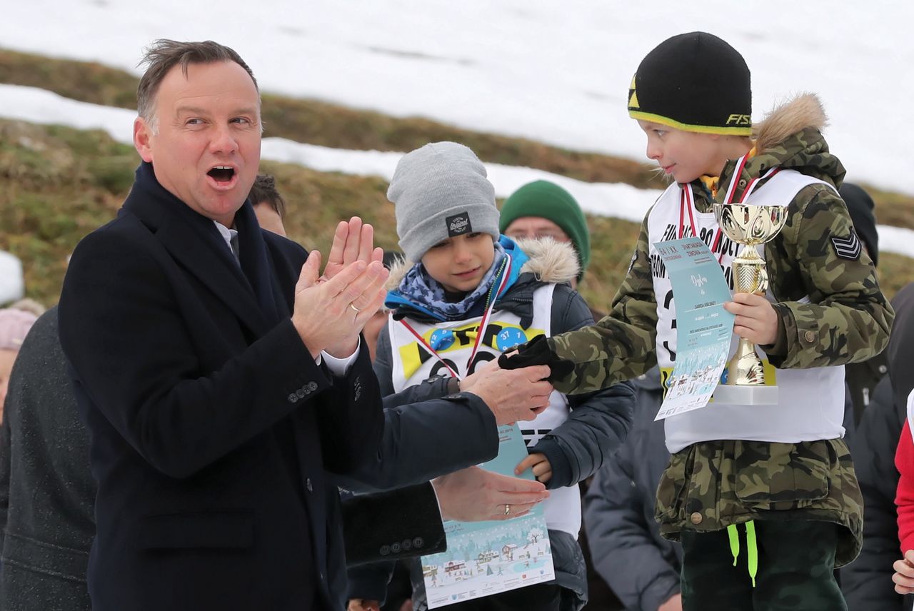 Andrzej Duda odnalazł się w... górach