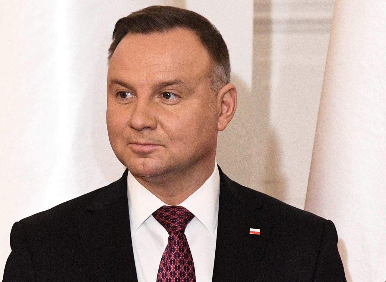 Andrzej Duda zaskoczył ws. związków partnerskich. Jacek Sasin obnażył jego deklarację