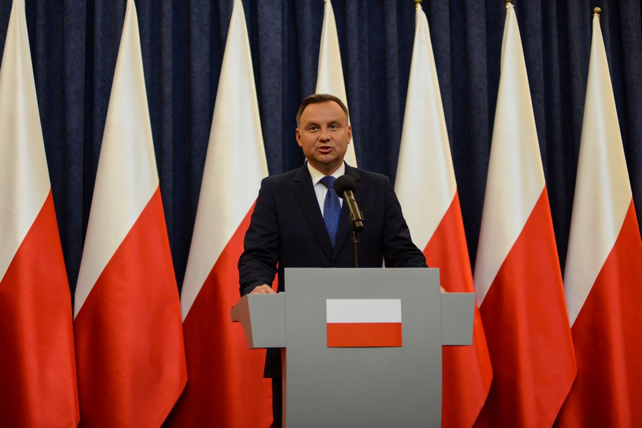 Andrzej Duda podjął decyzję ws. 5. sędziów SN. Jest reakcja