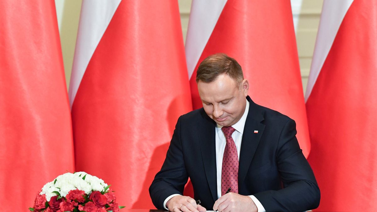 Andrzej Duda podpisał ustawę o wsparciu armatorów śródlądowych