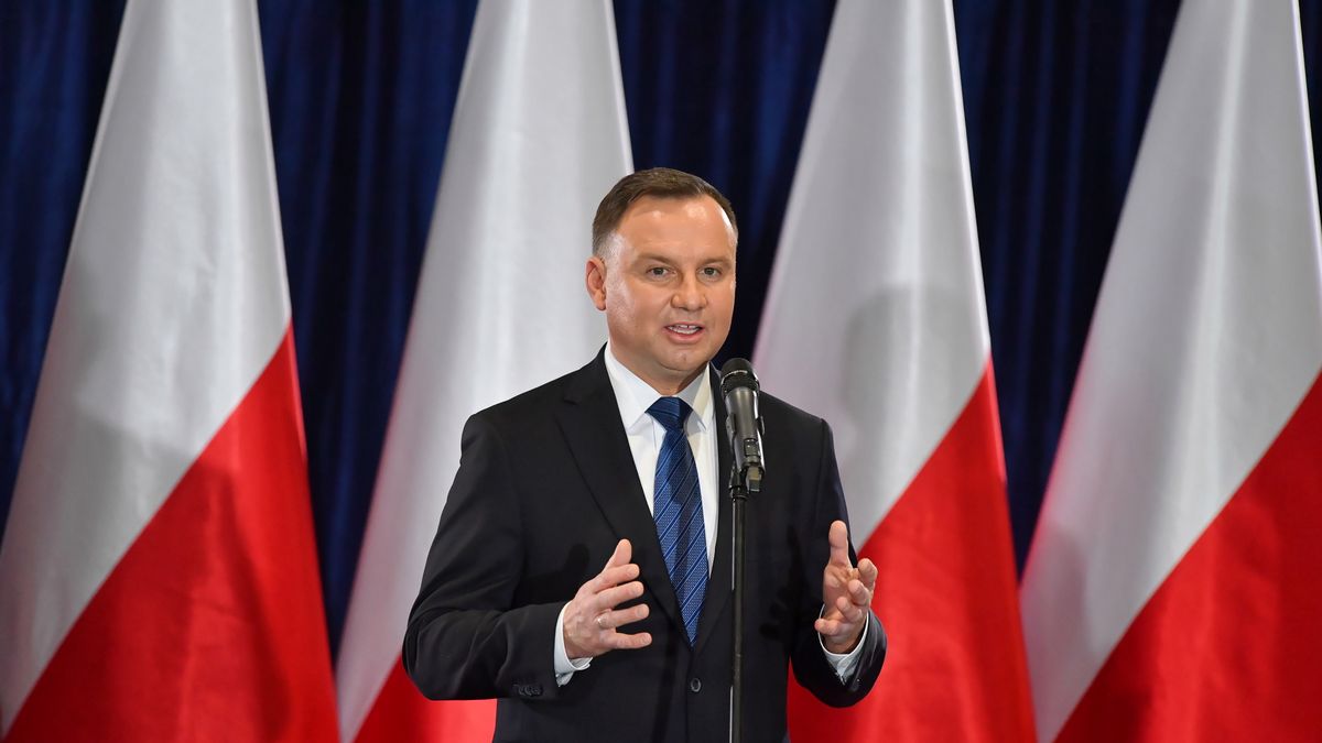 Podwyżka ren i emerytur w tym roku nie może być niższa niż 70 zł.