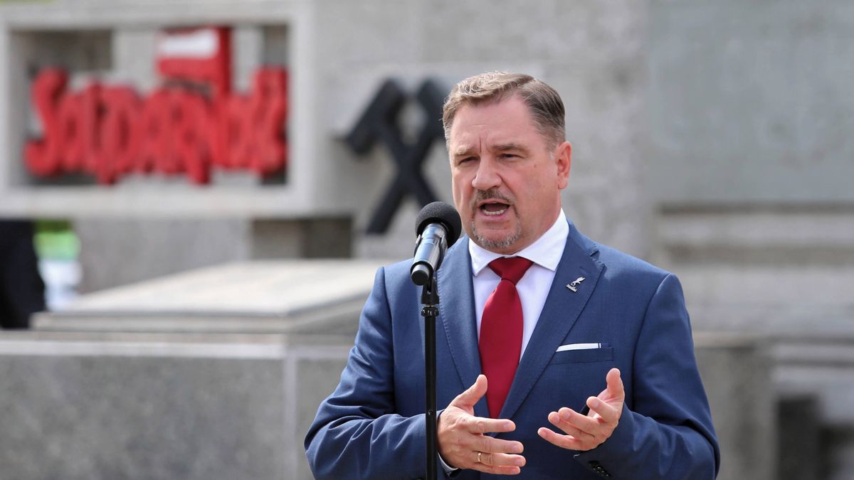 Płaca minimalna w górę. Przewodniczący Solidarności chwali rząd