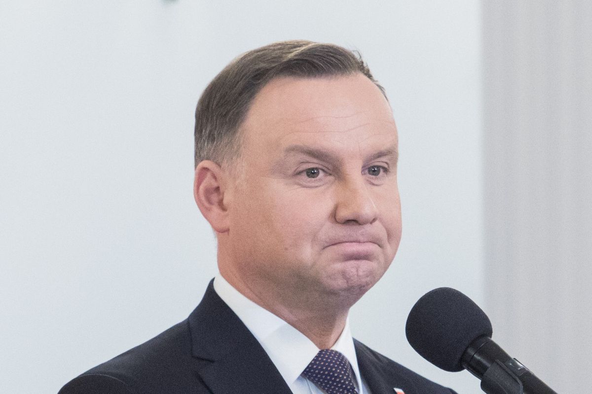 Badanie opinii publicznej. Andrzej Duda ma powody do niepokoju