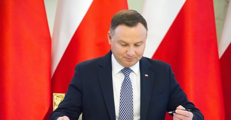 Wyższy podatek VAT zostaje. Prezydent podpisał ustawę