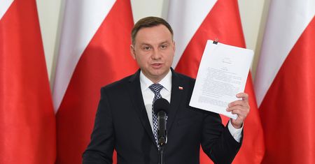 Nieoficjalnie: prezydenckie projekty we wtorek trafią do Sejmu